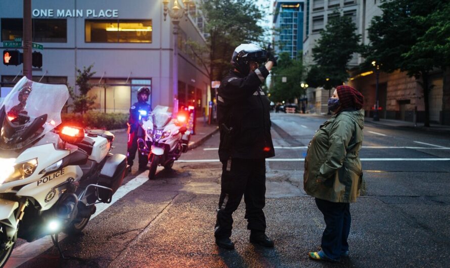 波特兰警察局15职员感染新冠，40人隔离