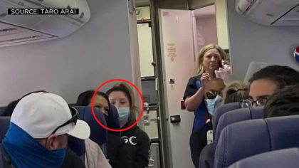 乘客殴打空姐被终身禁航，起因是口罩