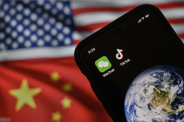 拜登撤销微信和抖音的禁令，重新下令审查