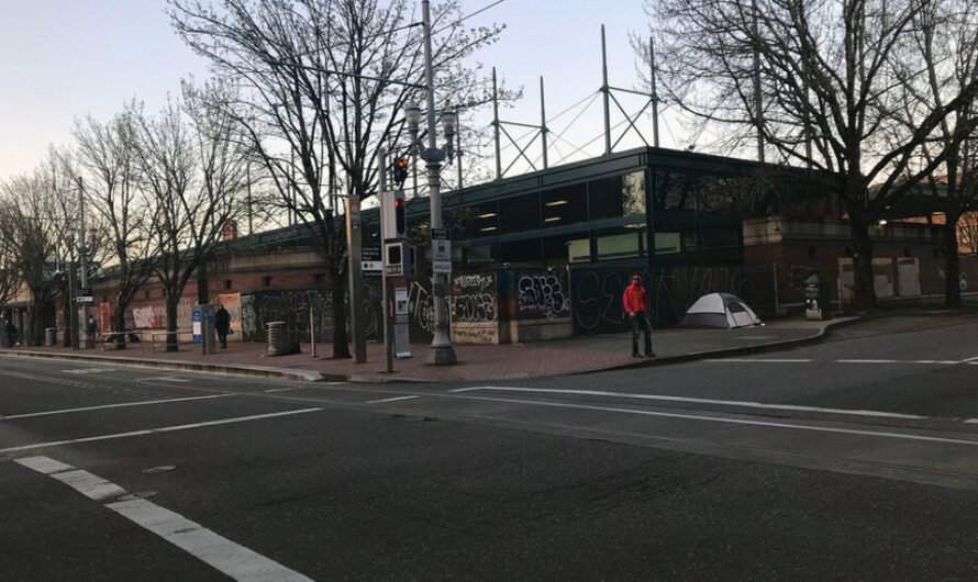 摩特诺玛县提前增加庇护床给无家可归者