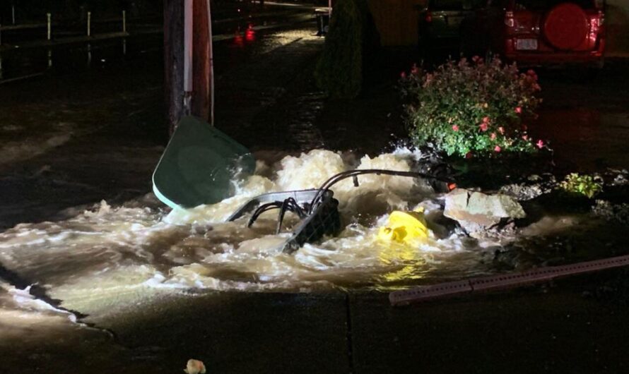 水管破裂！十多所房屋断水，多所房屋被浸
