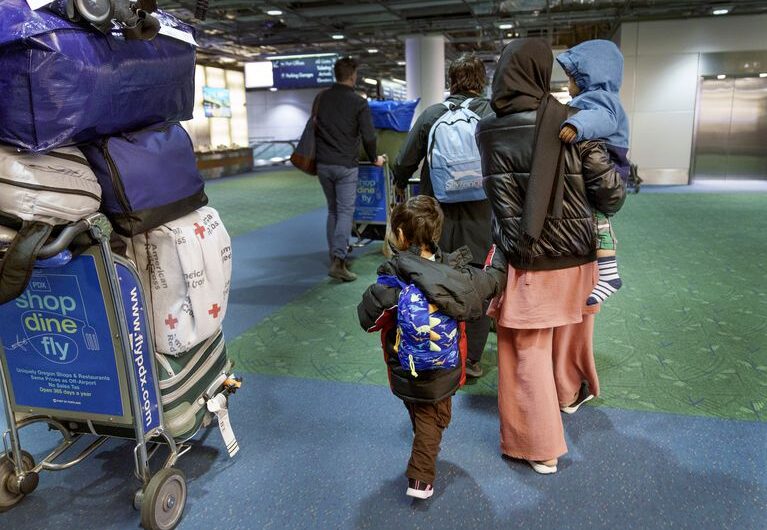 俄勒冈州要拨1800万美元支持难民