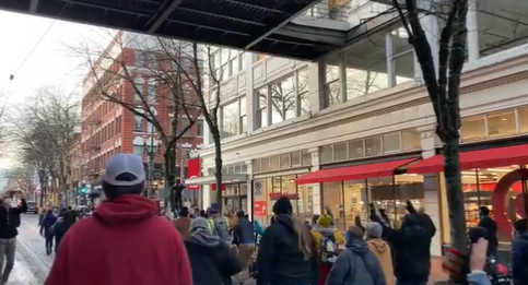 俄勒冈州官员纷纷对“无罪判决”感到愤怒和难受