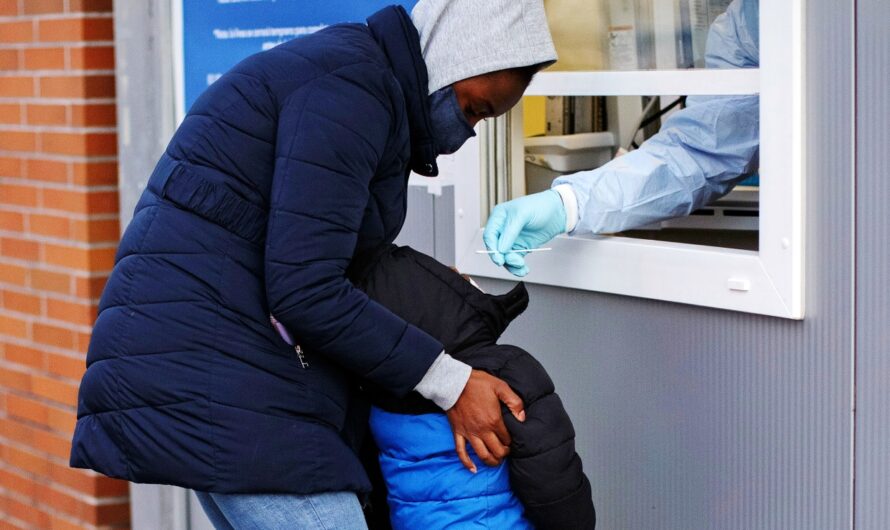 美国一个星期儿童感染数量接近100万！