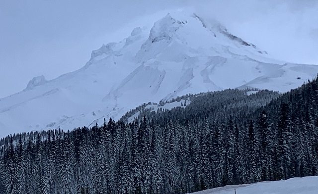 俄勒冈雪山、华盛顿Cascades有极高的雪崩风险
