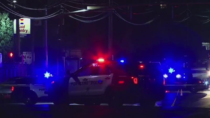 Holgate 122街枪击，一女子中枪