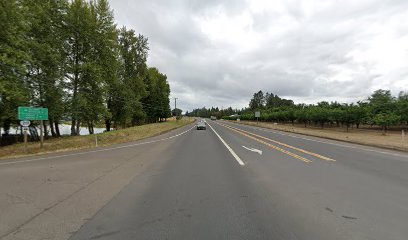 Hillsboro高速发生车祸，6人受伤，其中4人送医