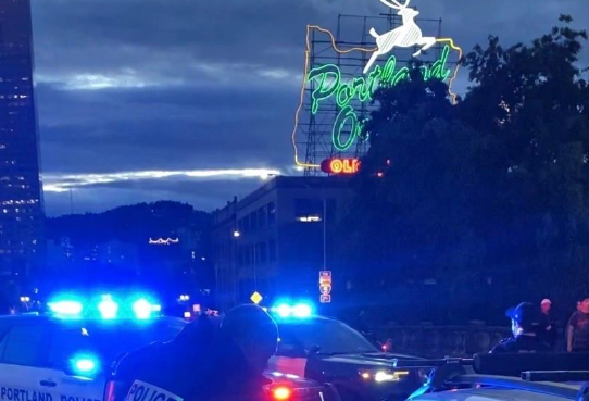 7人因在波特兰非法街头赛车被捕