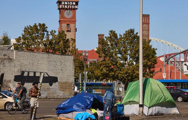 WHAT？波特兰市长威胁要投票给共和党？