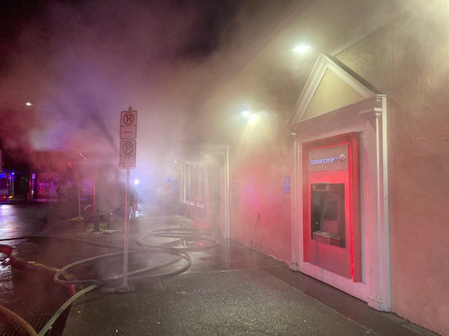 波特兰东南第37大道的美国银行火灾