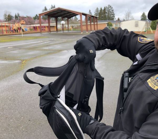 波特兰东南区小学操场上发现枪支！