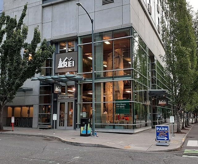 抢劫犯罪增多，波特兰最后一间REI关闭