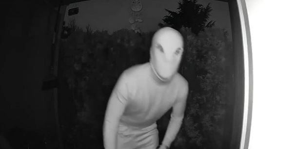 波村闹鬼，事发社区居民全面警戒！私闯民宅频发！