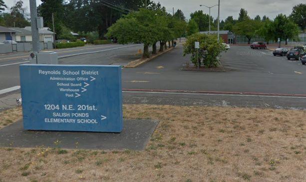 诈骗电话笼罩波特兰学区，谎称孩子在手上