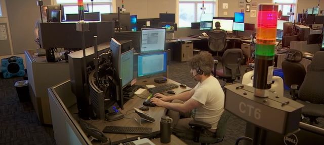 在波特兰报警，和你说话的可能不是人。难道是鬼？