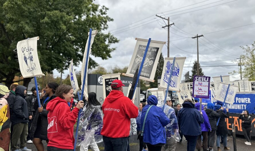 波特兰教师罢工变成史上最长罢工！开开心心又一天，眨眼又放假！
