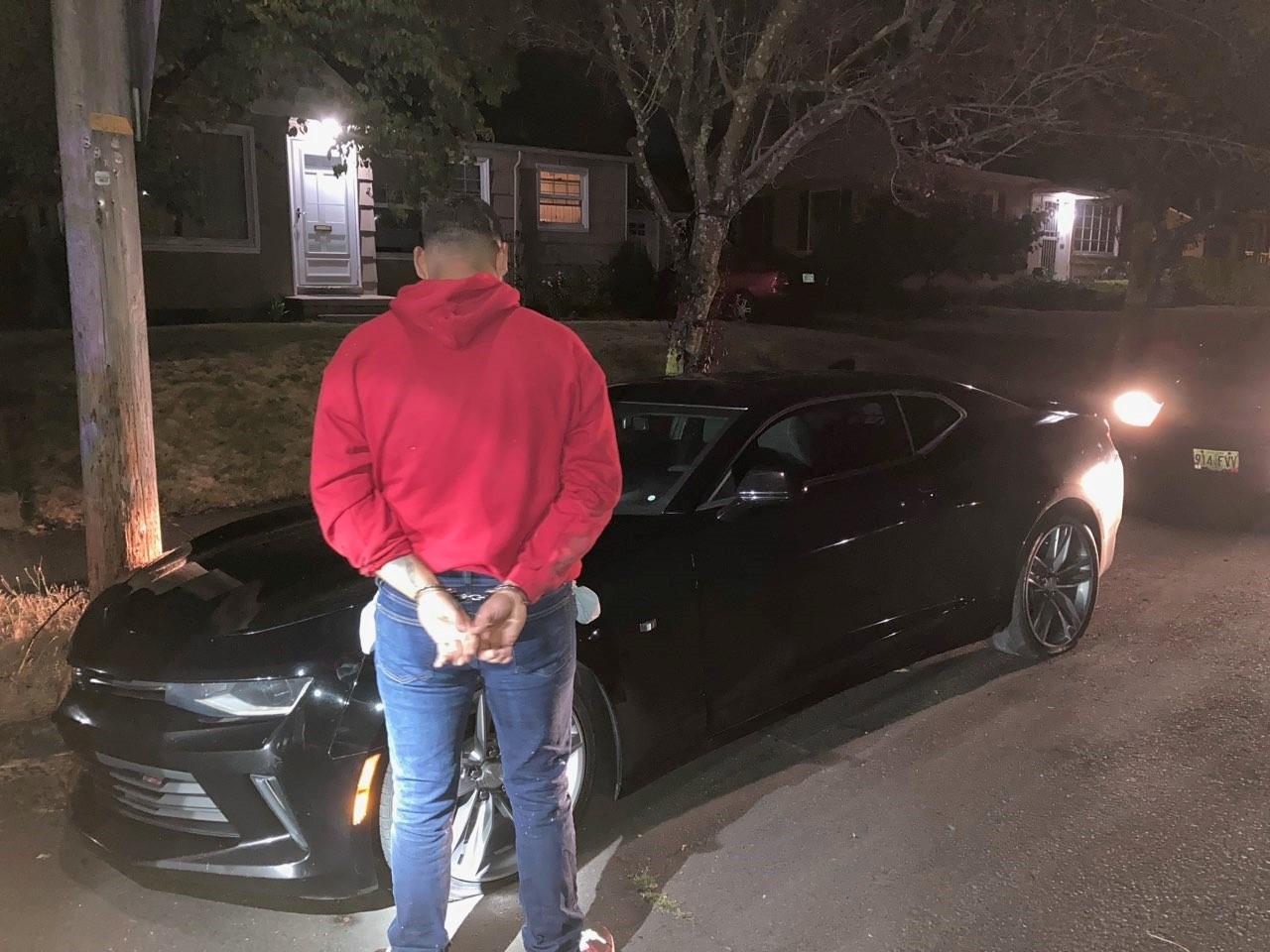 g3 黑色雪佛兰 Camaro