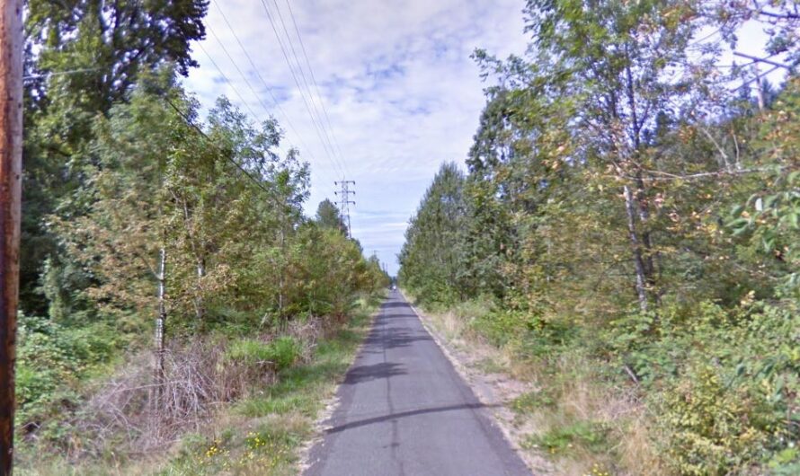 波特兰女子晨跑，遭遇裸男拦路并展示生殖器！