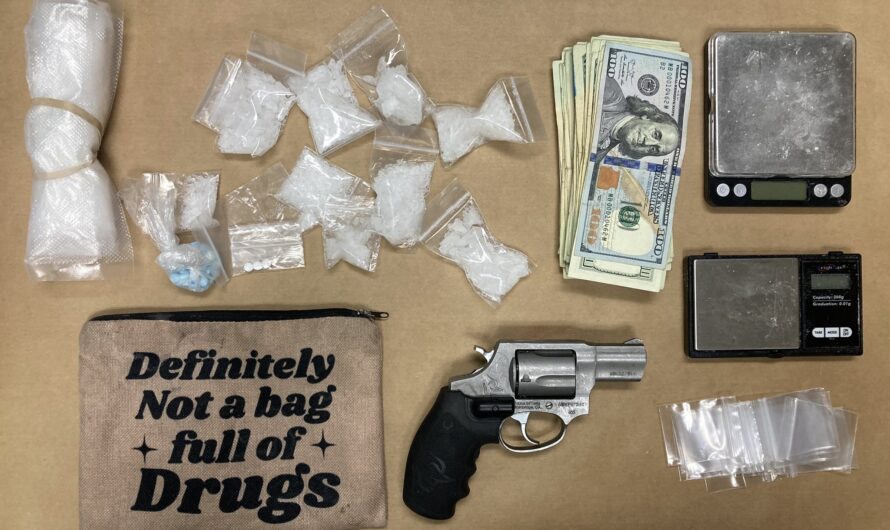 波特兰警方发现一袋毒品，上面印有“绝对不是装满毒品的袋子”