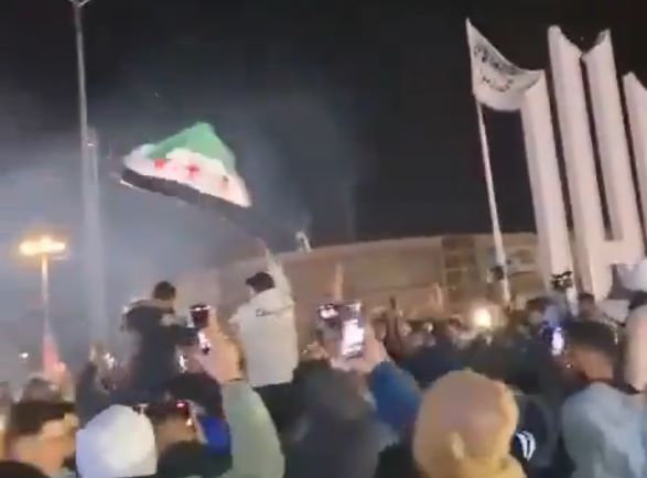 叙利亚反政府武装攻占霍姆斯，直指首都大马士革！
