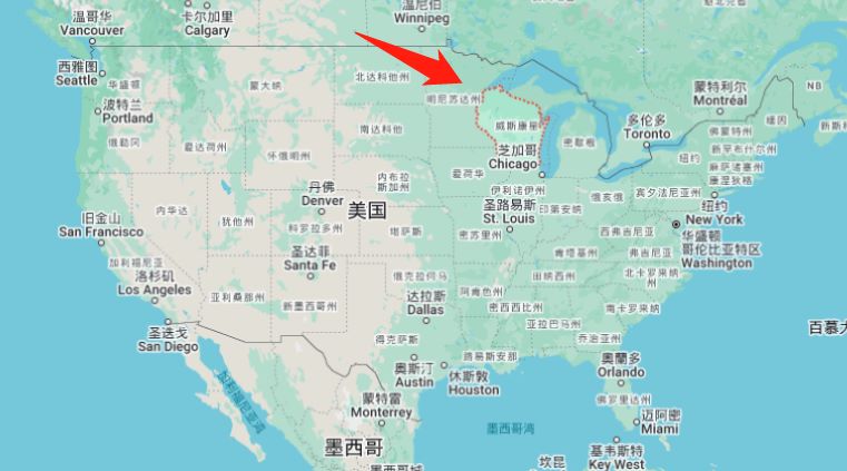 威斯康星州麦迪逊市居民为校园枪击案举行烛光守夜活动，警方仍在调查动机