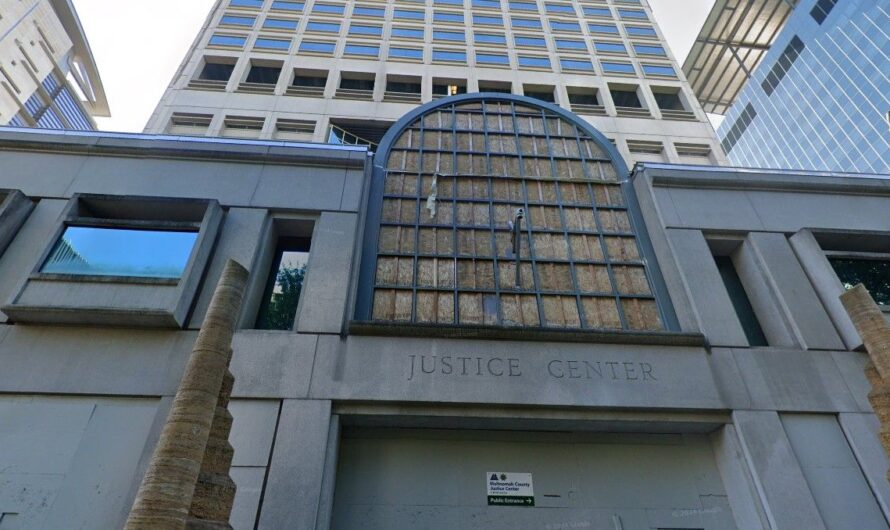 全俄勒冈州搜捕！杀犯被“故意”释放！受害者家属对政府表示想呕！