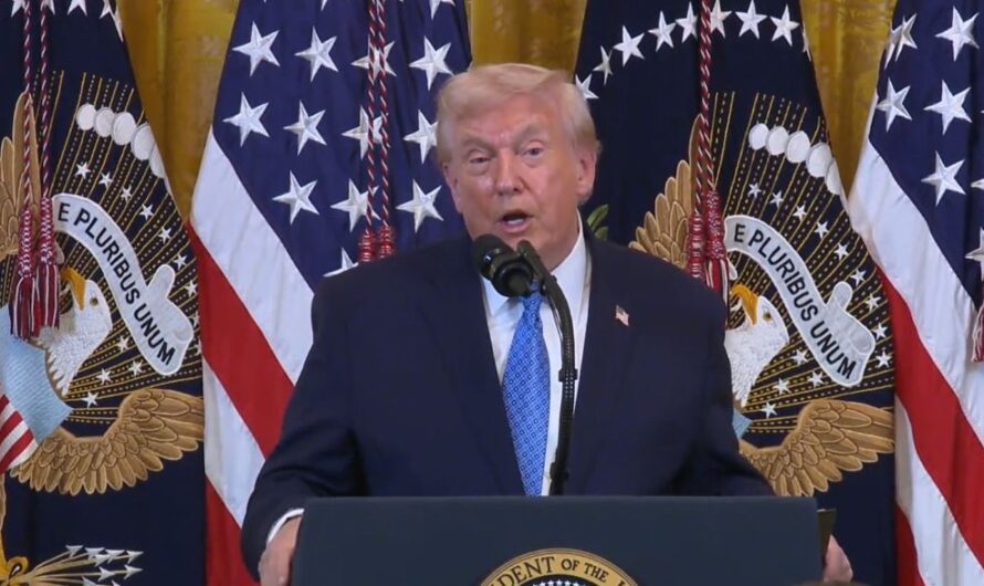 特朗普将委内瑞拉政府定性为“恐怖组织” 下令全面封锁受制裁油轮